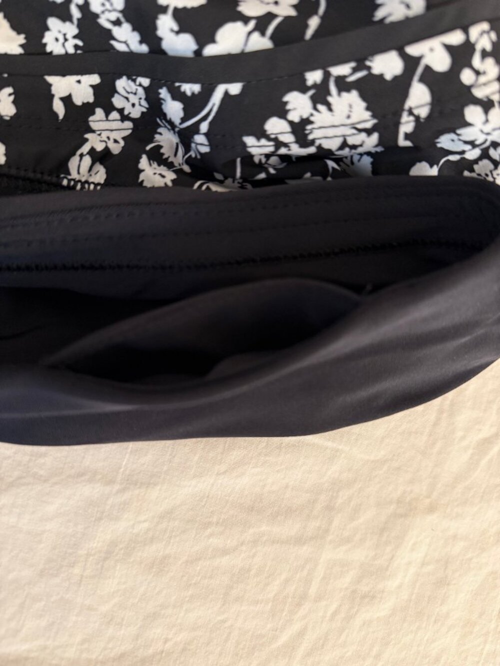 🔥 Land’s End Swim Shorts Size 8 - Picture 9 of 9